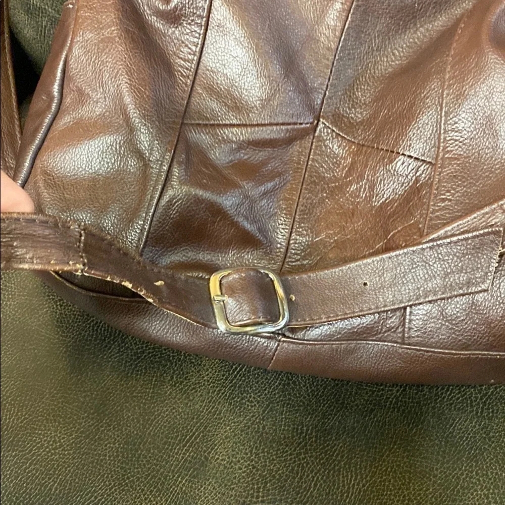 Brown Leather Messenger Bag with Adjustable Strap and Multiple Compartme…